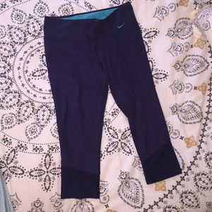 Nike Cropped Leggings
